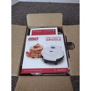 Dash DMS001WH Mini Maker Electric Round Griddle for Individual Pancakes